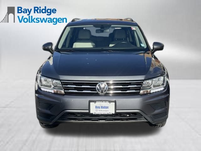 2018 Volkswagen Tiguan SE photo 2