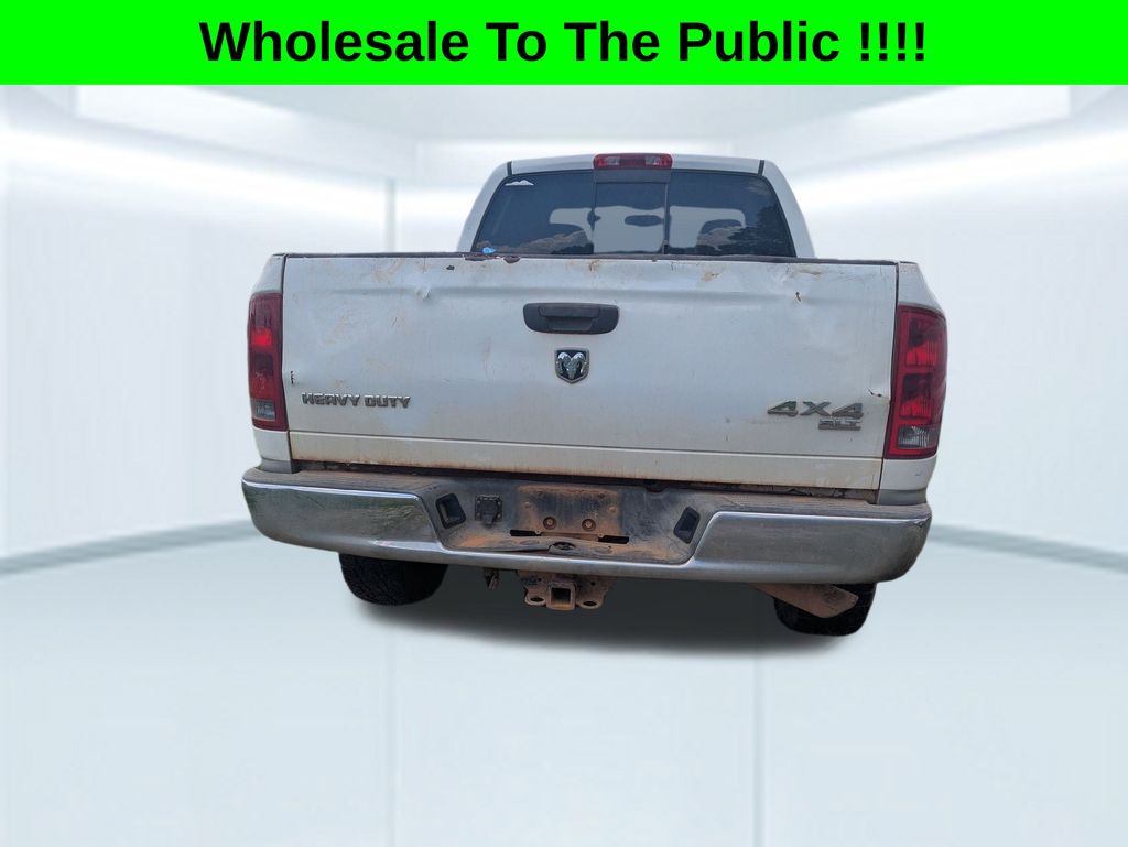 2005 Dodge Ram 3500 SLT photo 4
