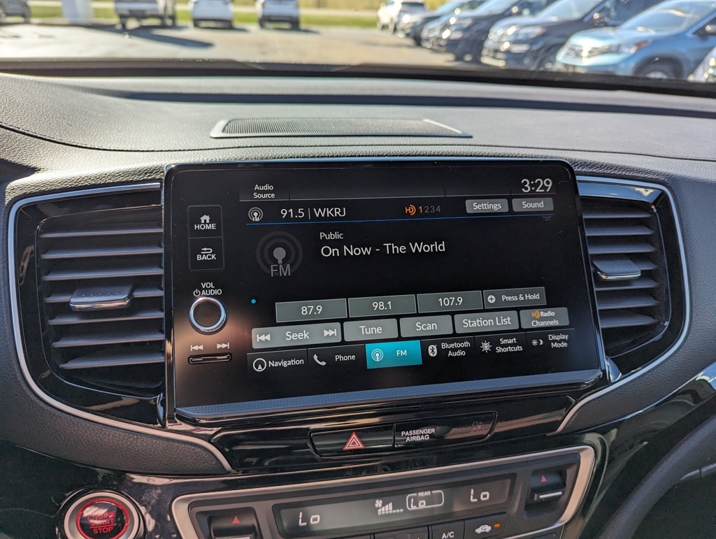 2026 Honda Ridgeline Black Edition photo 12