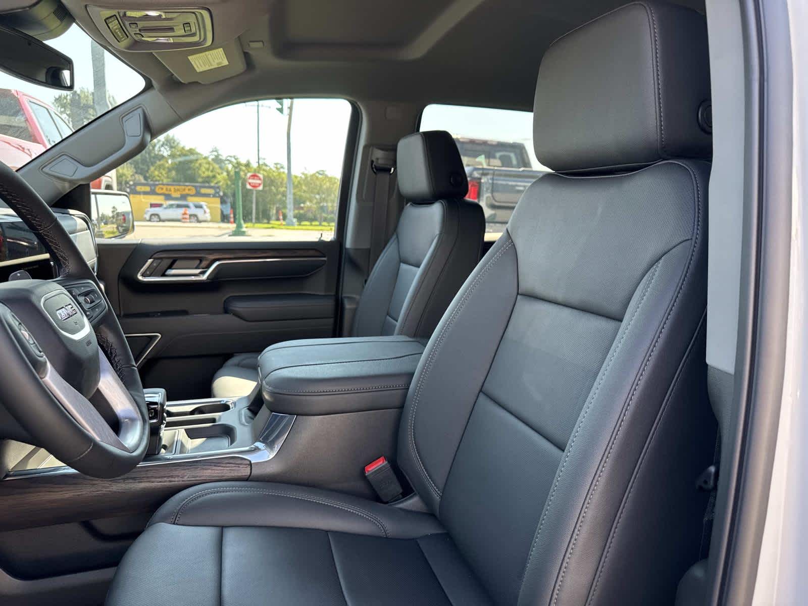 2026 Gmc Sierra 1500 photo 9