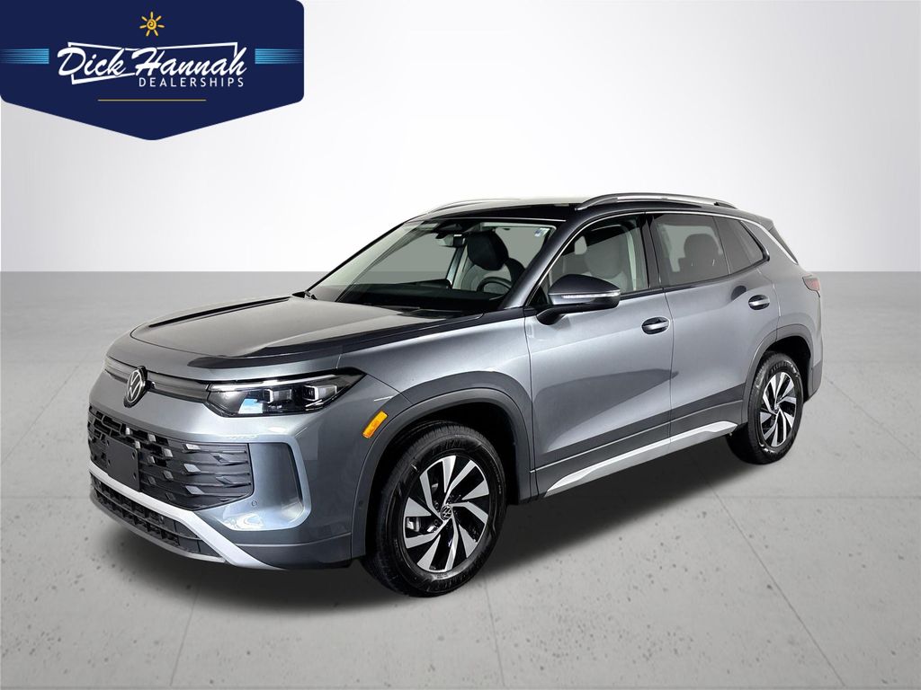 2025 Volkswagen Tiguan S's photo
