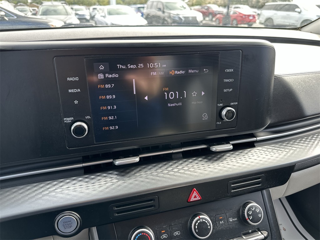 2022 Kia Carnival LXS photo 14