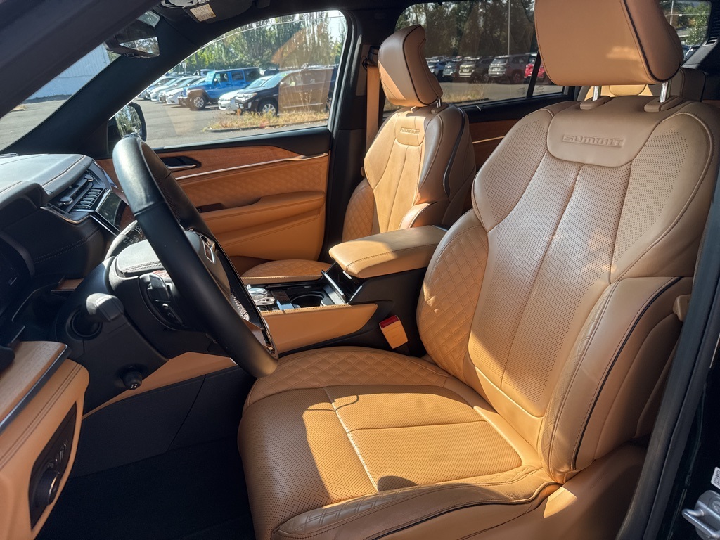 2021 Jeep Grand Cherokee L Summit Reserve photo 15