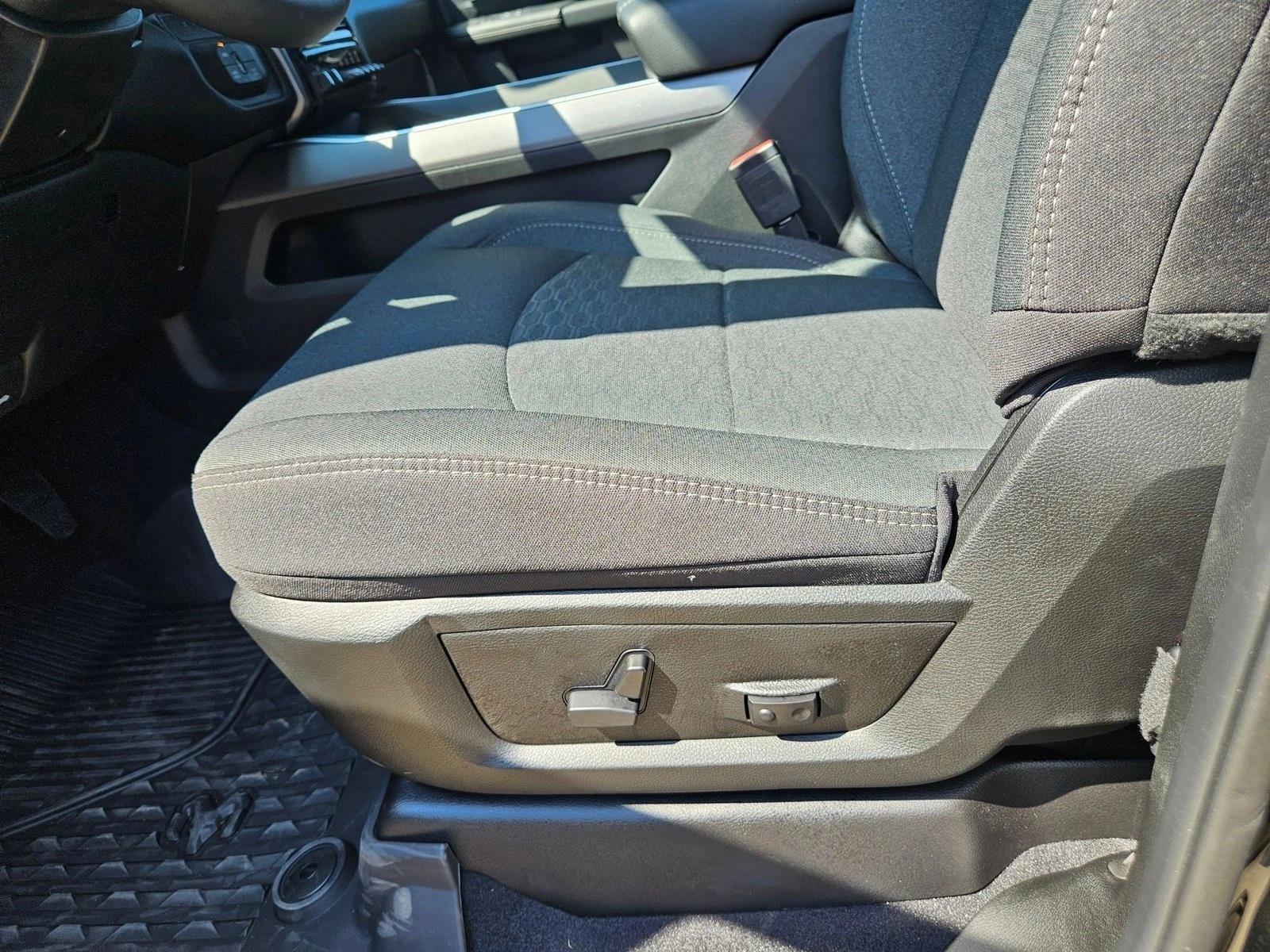 2025 Ram 2500 Big Horn photo 3