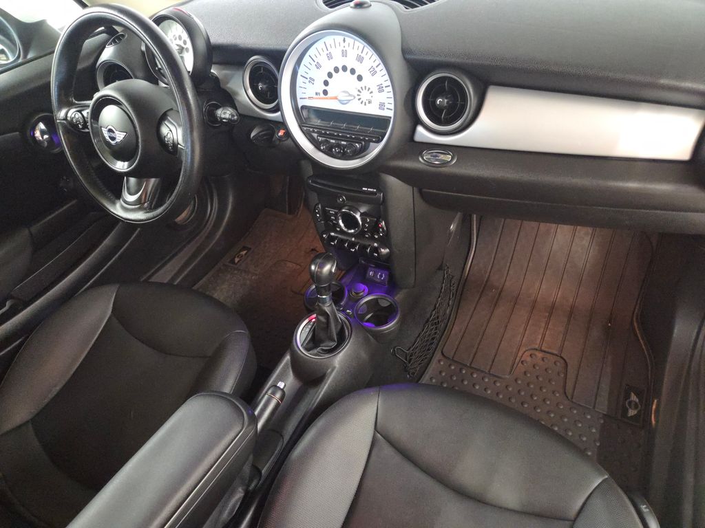 2013 Mini Cooper Base photo 22