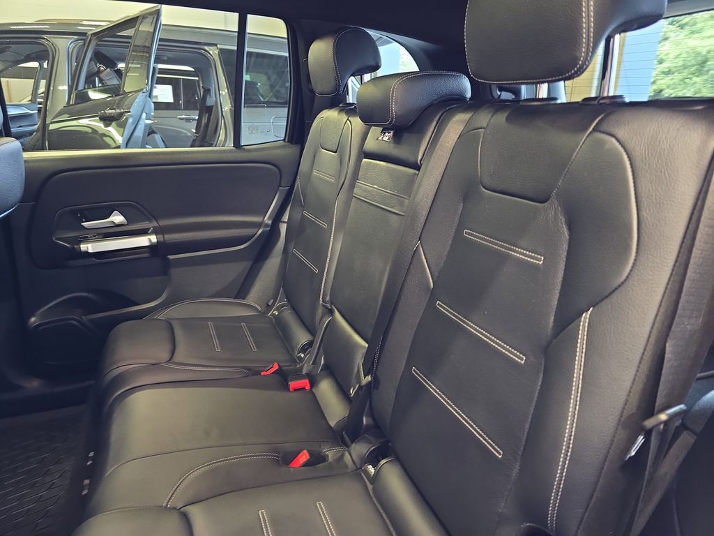 2022 Mercedes Benz GLB AMG 35 photo 14