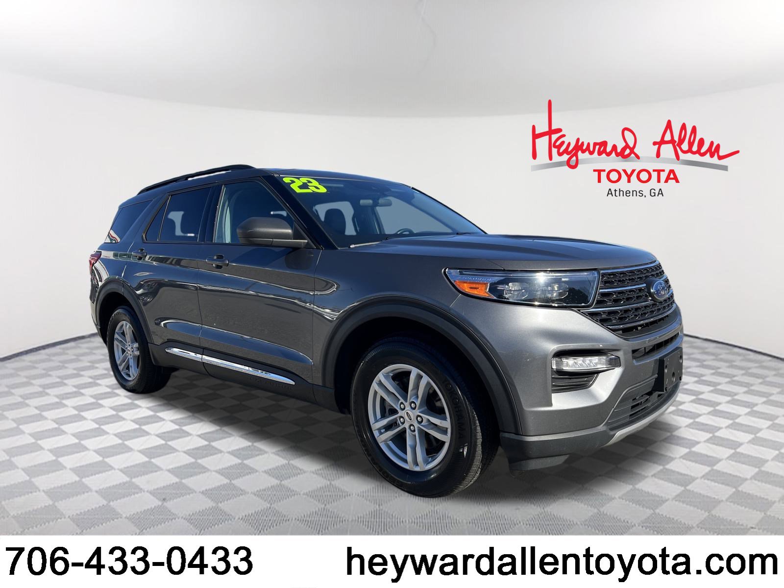 2023 Ford Explorer XLT