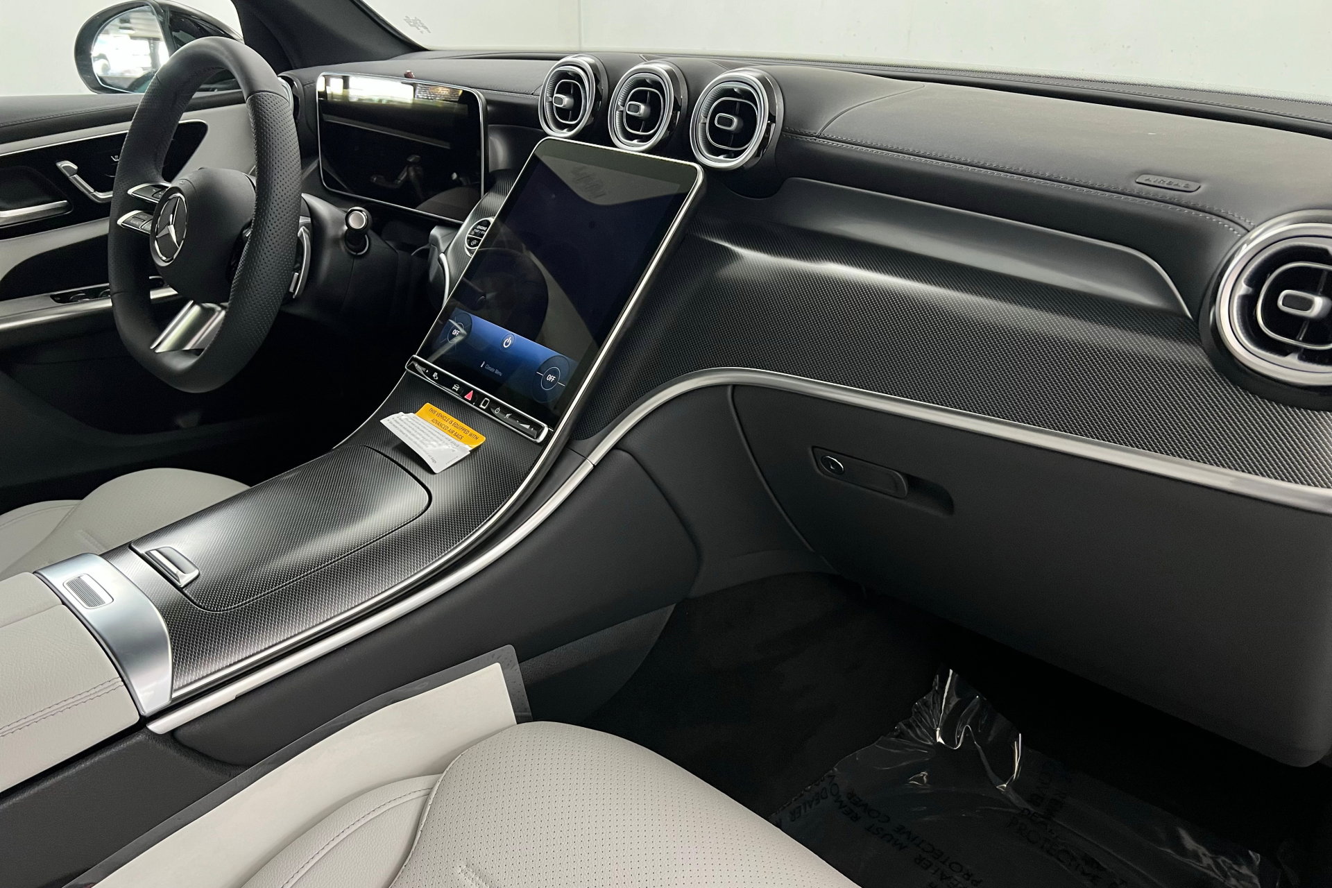 2026 Mercedes Benz GLC 300 4MATIC photo 24