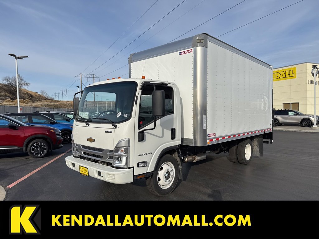 2024 Chevrolet Low Cab Forward Base's photo