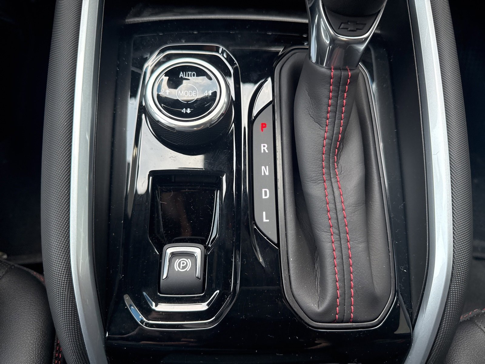 2024 Chevrolet Colorado Z71 photo 19