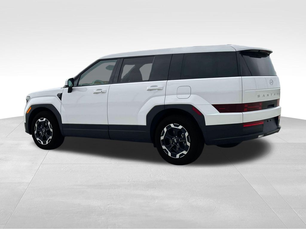 2025 Hyundai Santa Fe SE photo 4