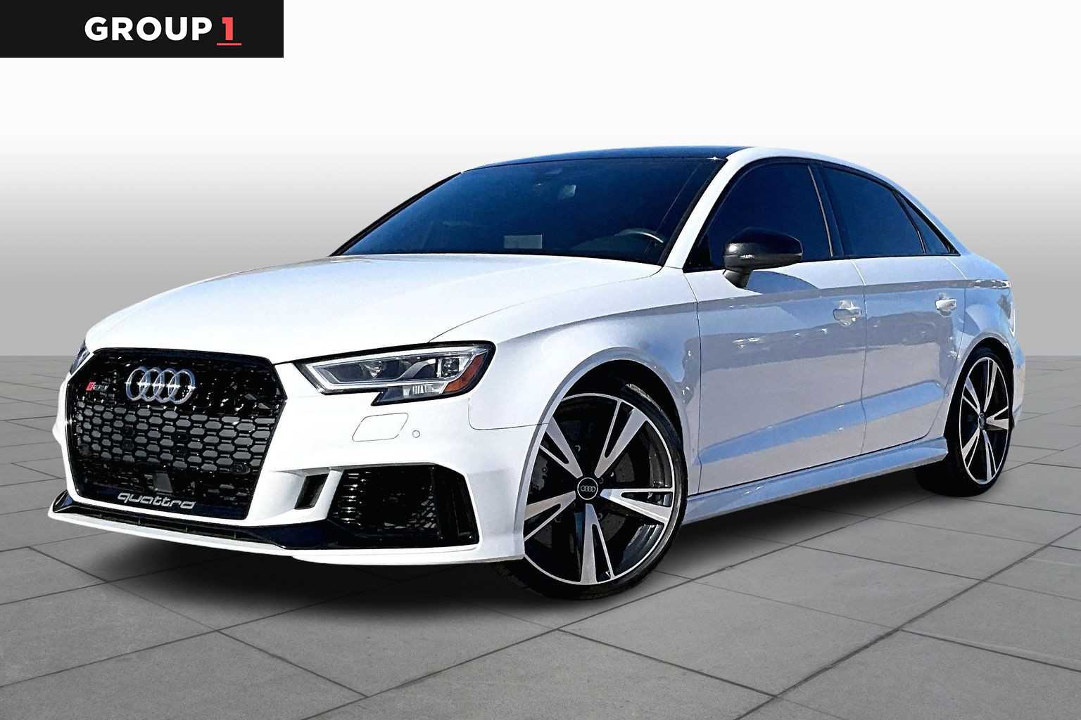 2018 Audi RS 3 Base's photo