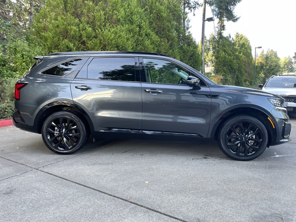 2022 Kia Sorento SX photo 2