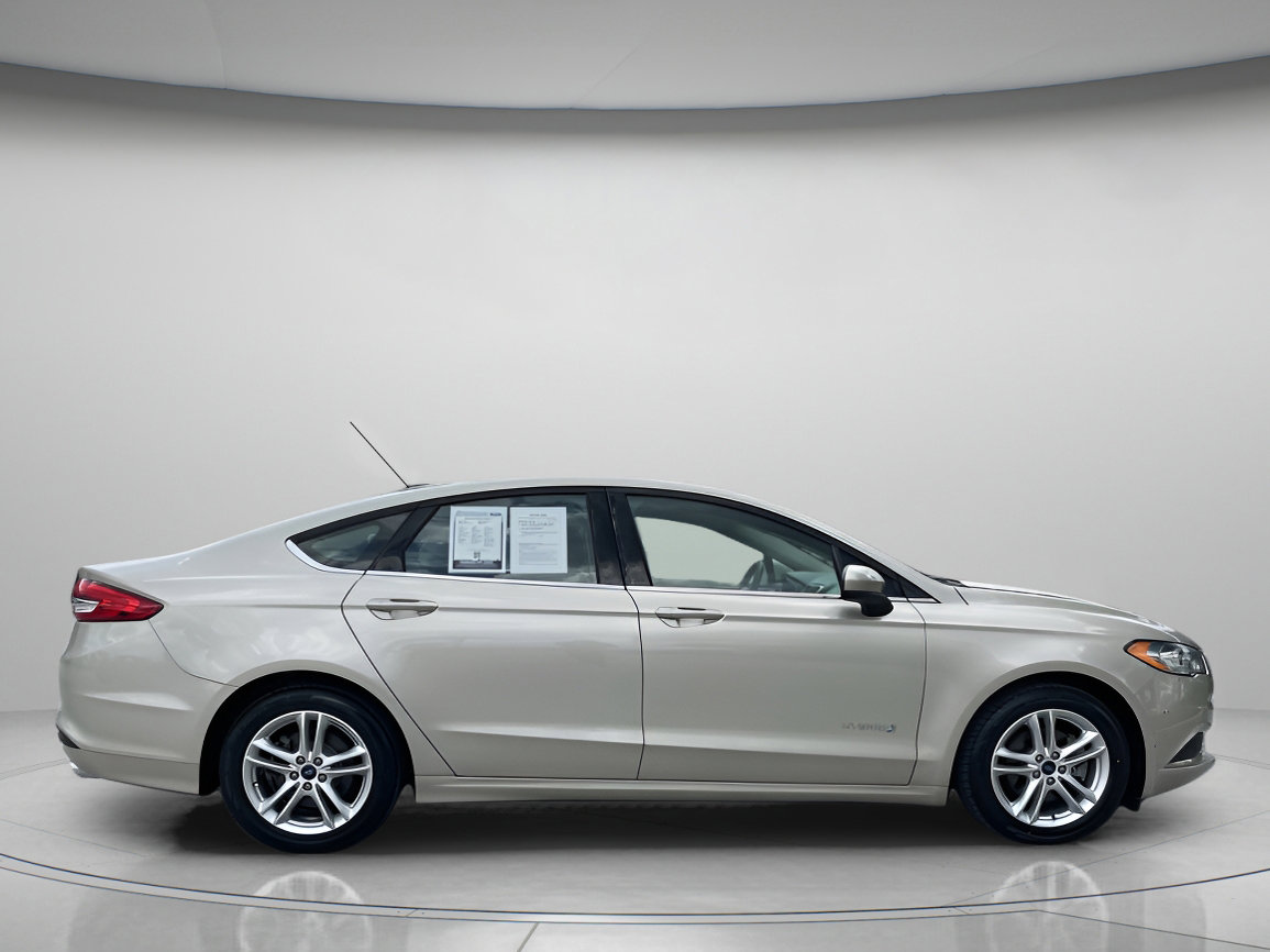 2018 Ford Fusion Hybrid S photo 2