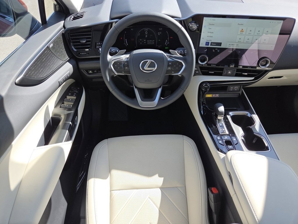 2026 Lexus NX 350h Luxury AWD photo 3