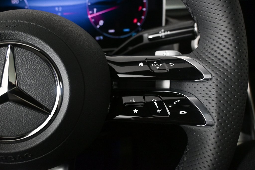2026 Mercedes Benz GLC 300 photo 10