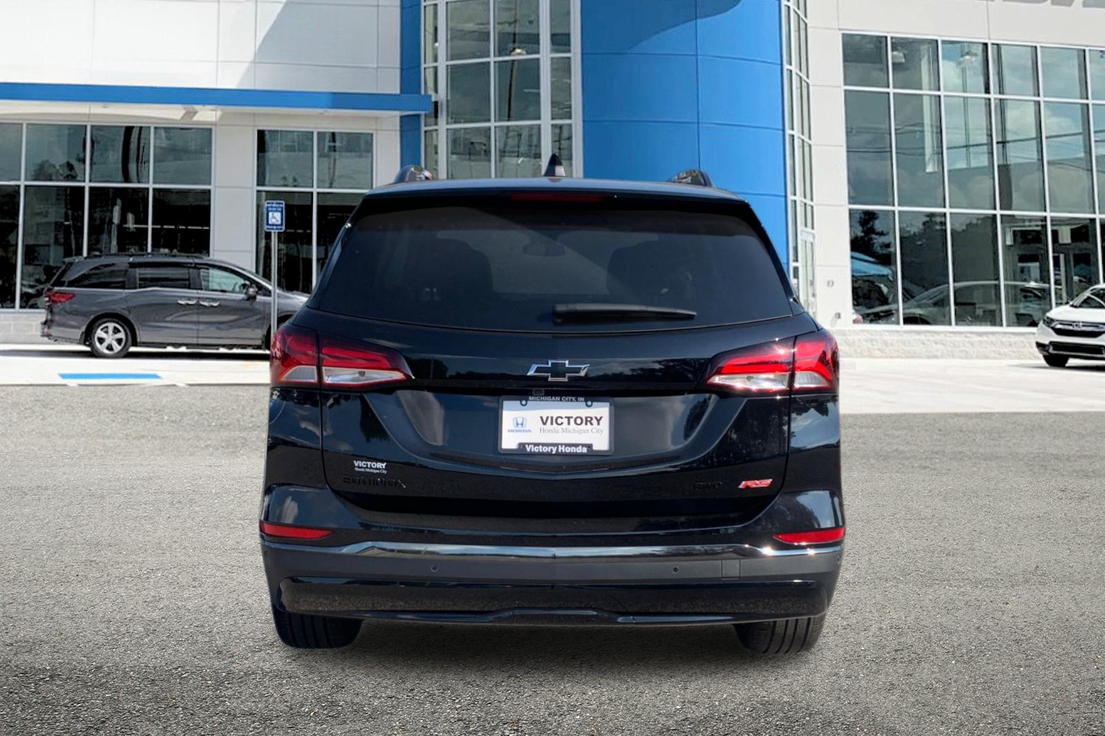 2023 Chevrolet Equinox RS photo 3