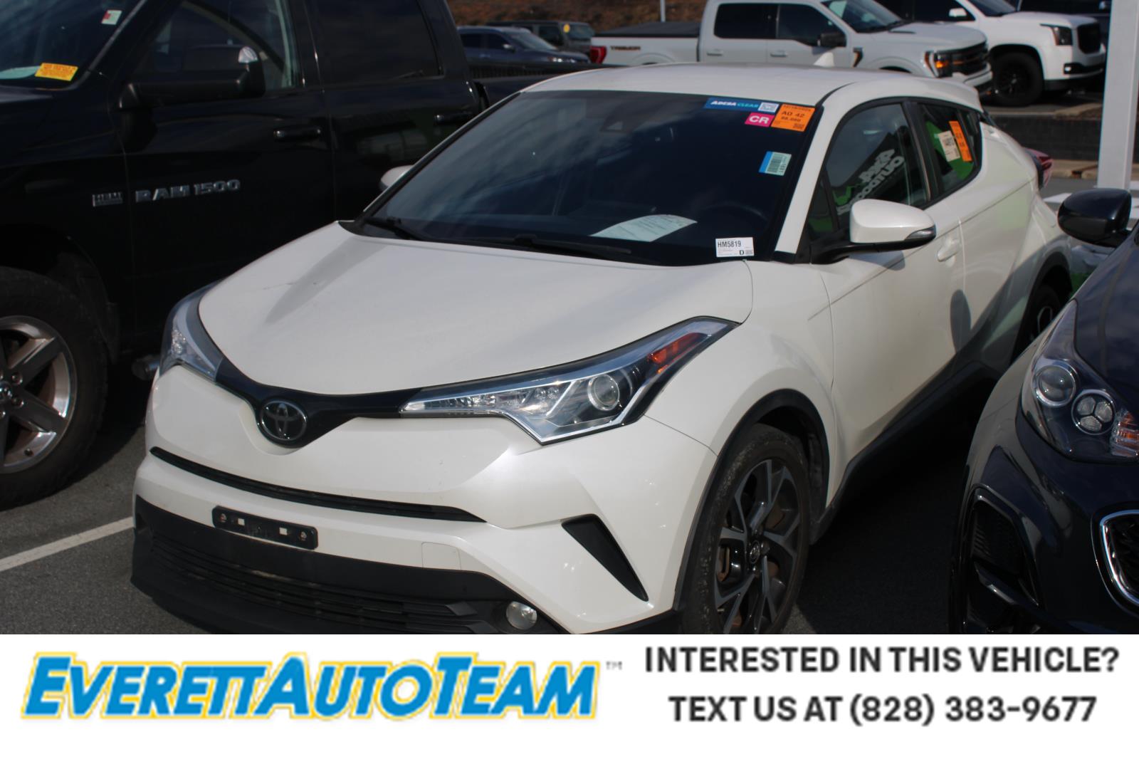 2018 Toyota C-HR XLE Premium's photo
