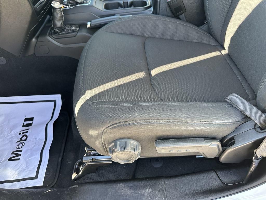 Used 2023 White Jeep Overland 4x4 image 17