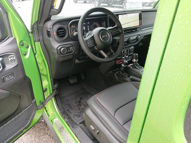 2025 Jeep Wrangler Rubicon X photo 49
