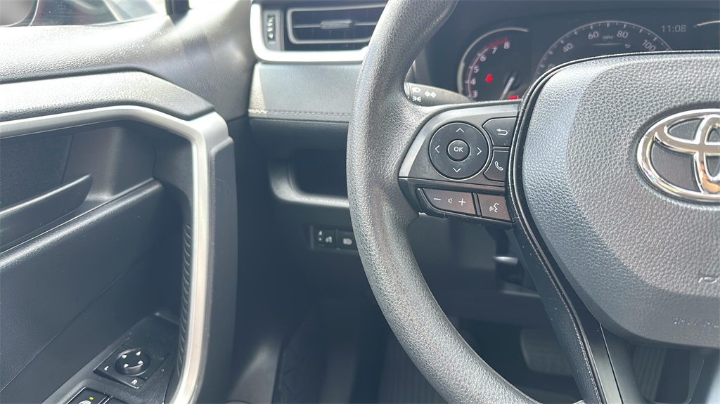 2023 Toyota RAV4 LE photo 24