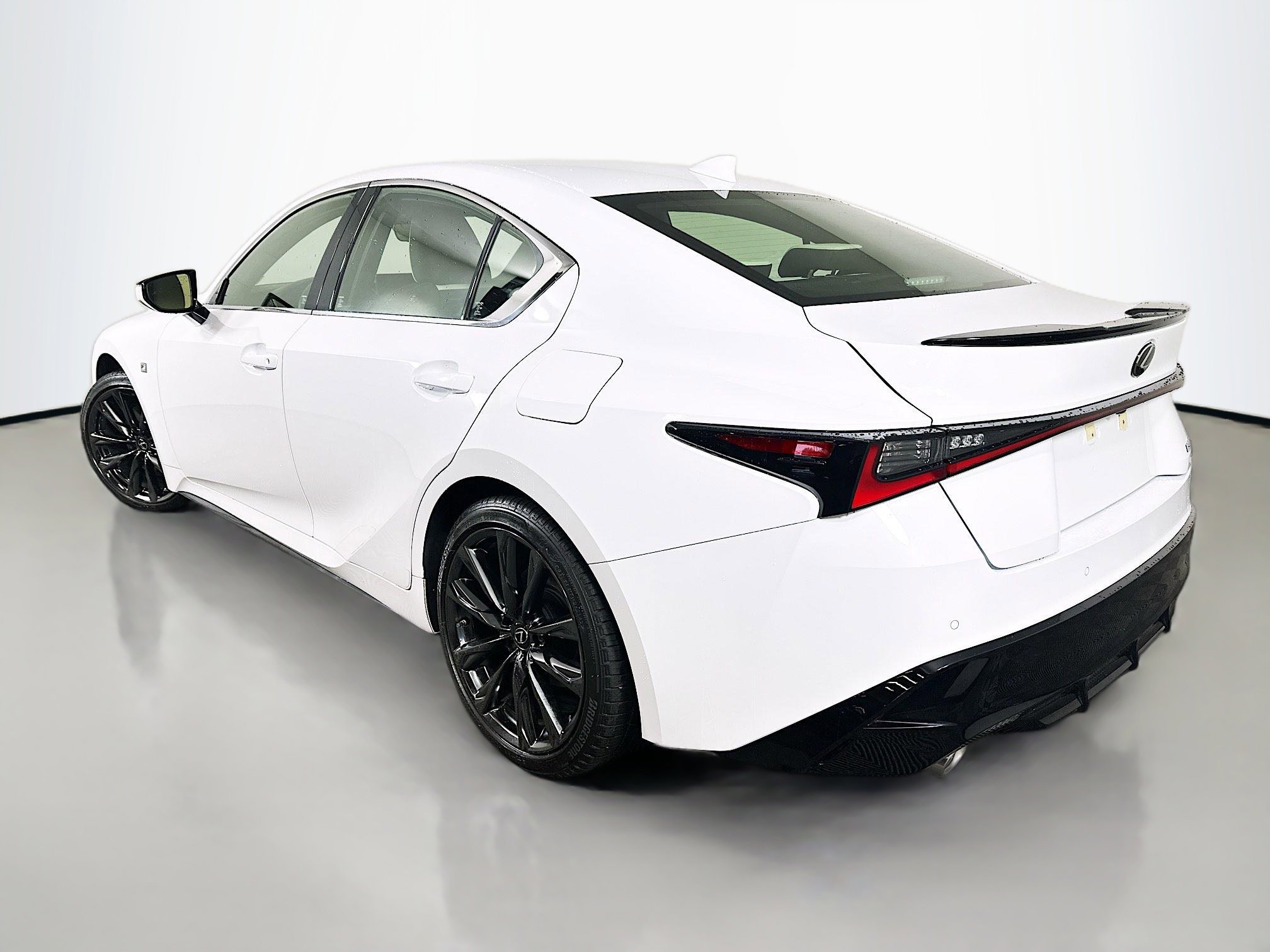 2022 Lexus IS 350 F SPORT AWD photo 5