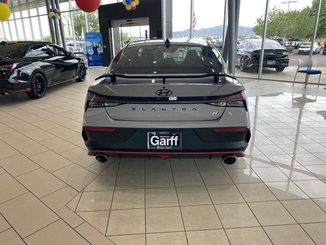 2025 Hyundai Elantra N Base photo 4