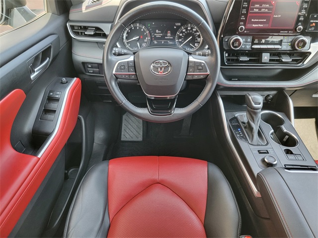 2021 Toyota Highlander XSE photo 26