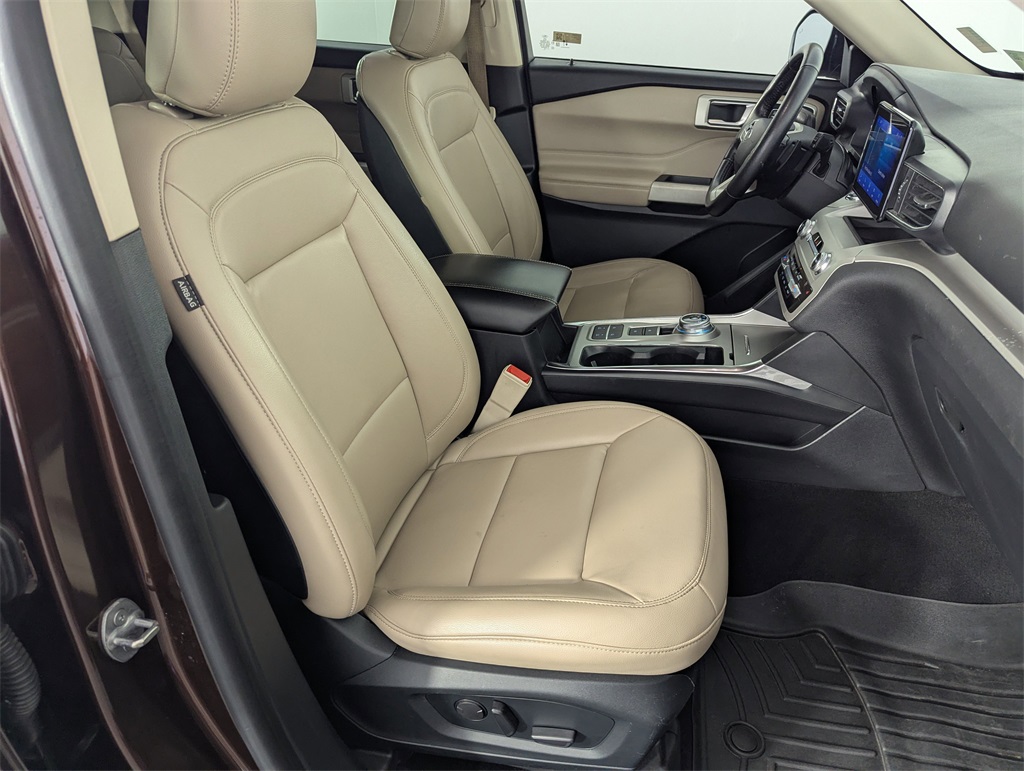 2020 Ford Explorer XLT photo 36