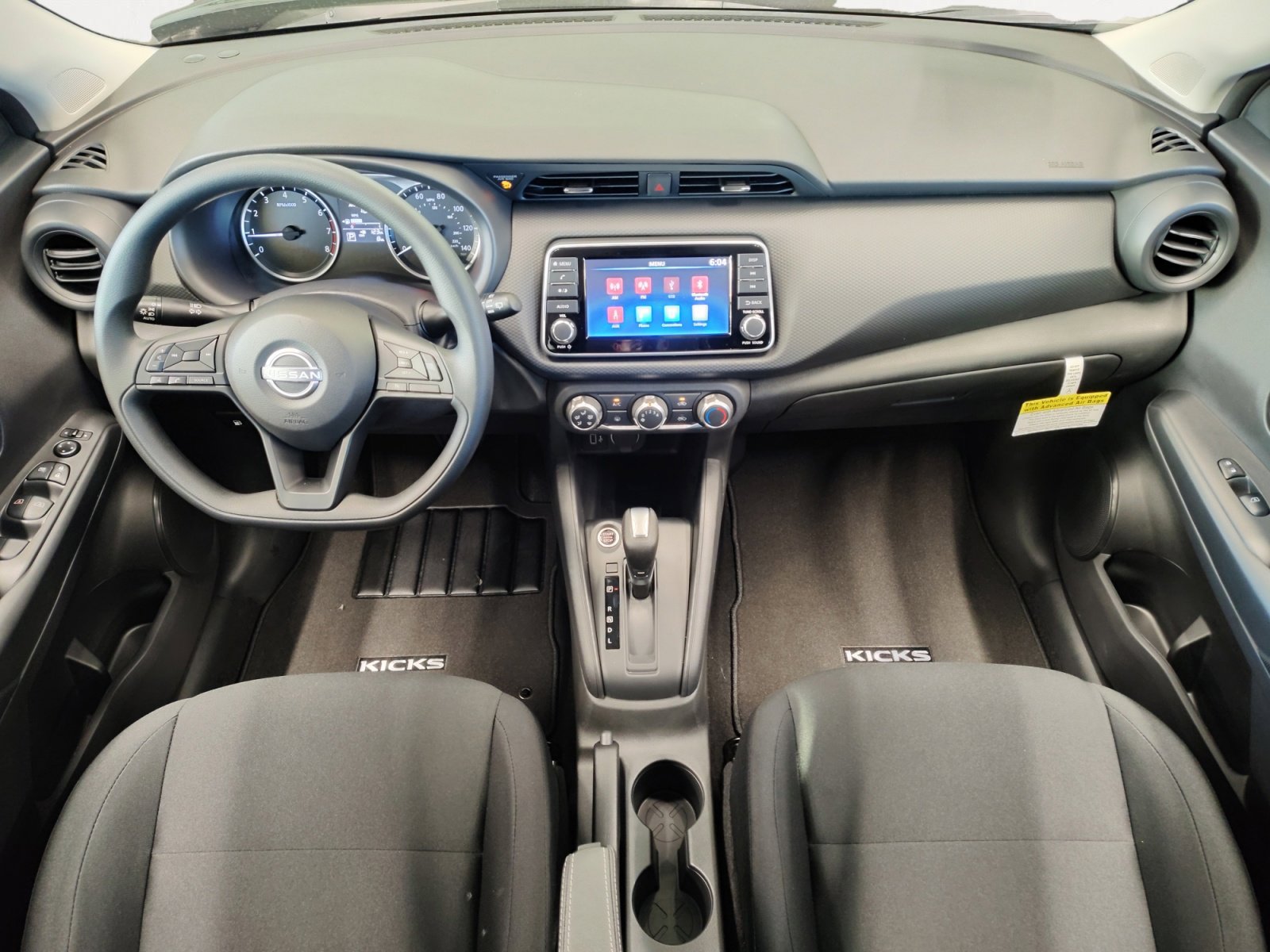 2025 Nissan Kicks Play S photo 3