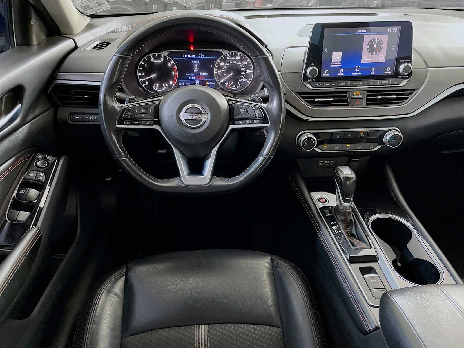 2023 Nissan Altima 2.5 SR photo 19