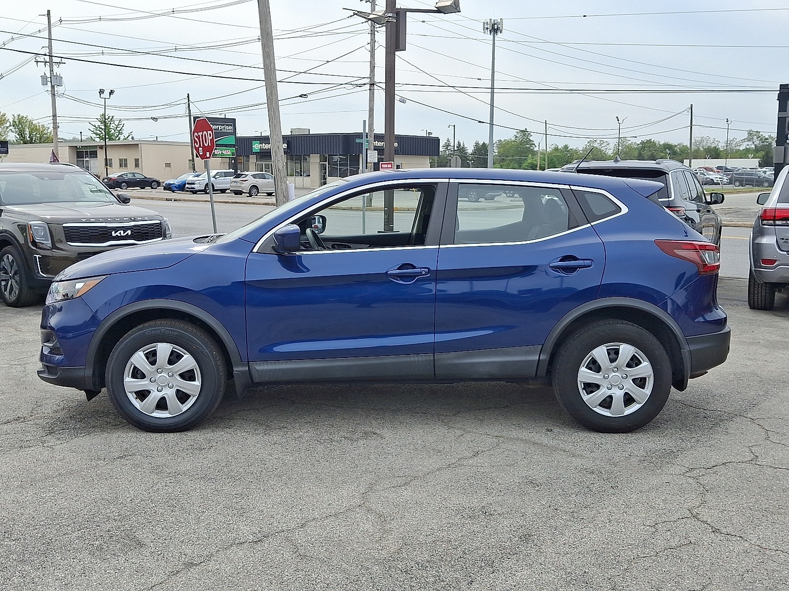 2020 Nissan Rogue Sport S photo 4