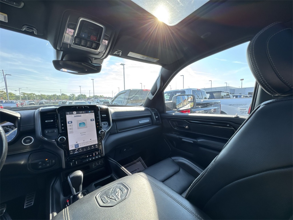 2022 Ram 1500 Laramie photo 11