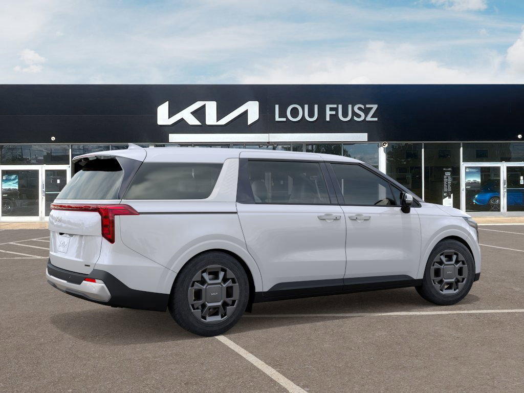 2026 Kia Carnival EX photo 3