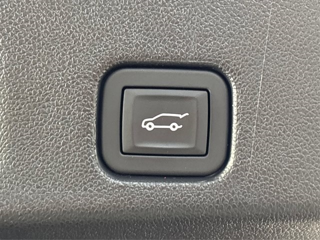 2024 Chevrolet Traverse photo 13