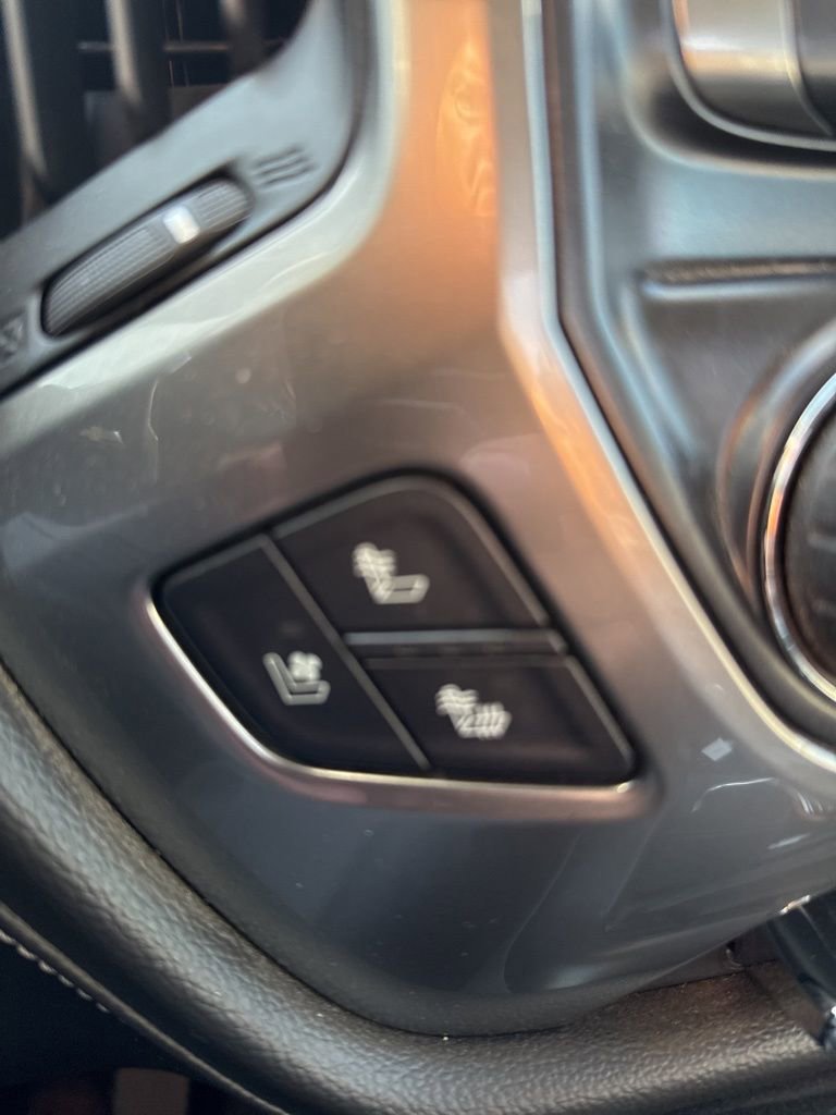 2016 Chevrolet Silverado 1500 LTZ photo 8