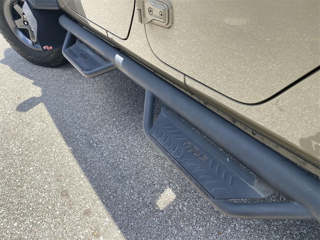 2020 Jeep Gladiator Rubicon photo 9