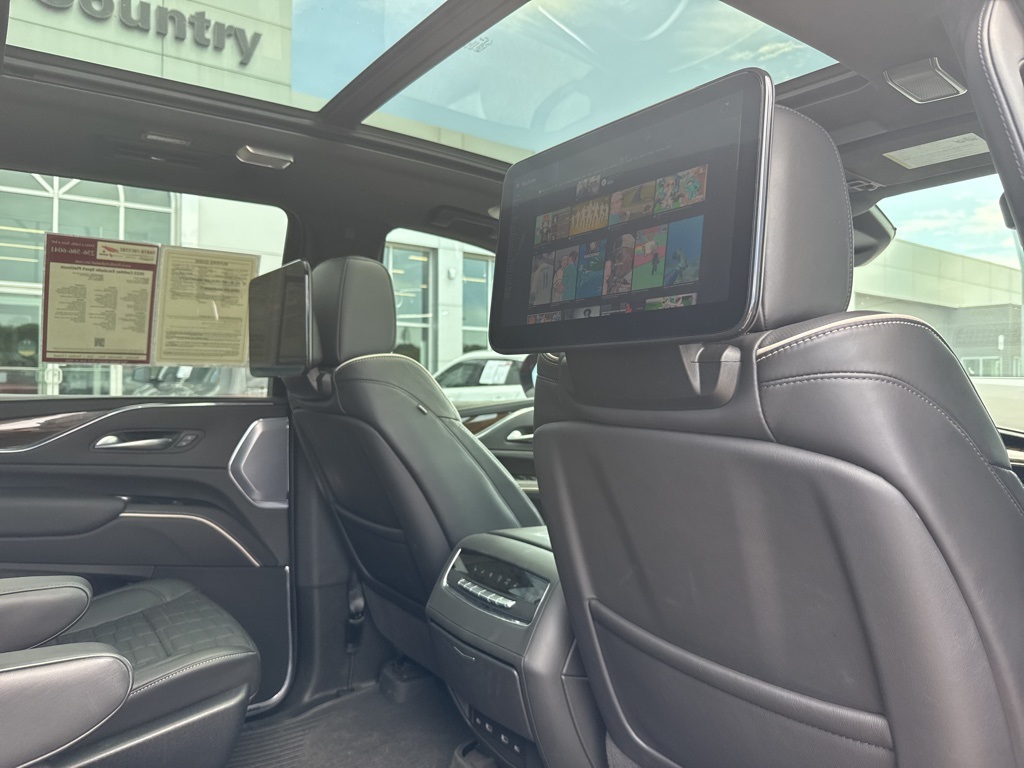 2023 Cadillac Escalade Sport Platinum photo 30