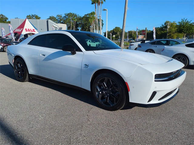 Used 2025 Dodge Charger Daytona R/T with VIN 2C3CDBCK4SR543083 for sale in Daytona Beach, FL