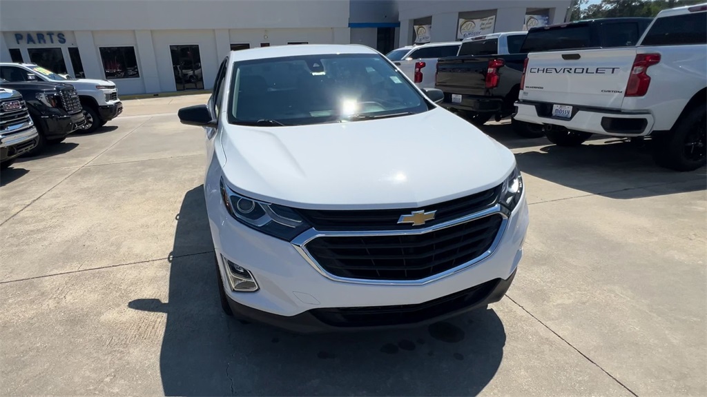 2021 Chevrolet Equinox LS photo 3