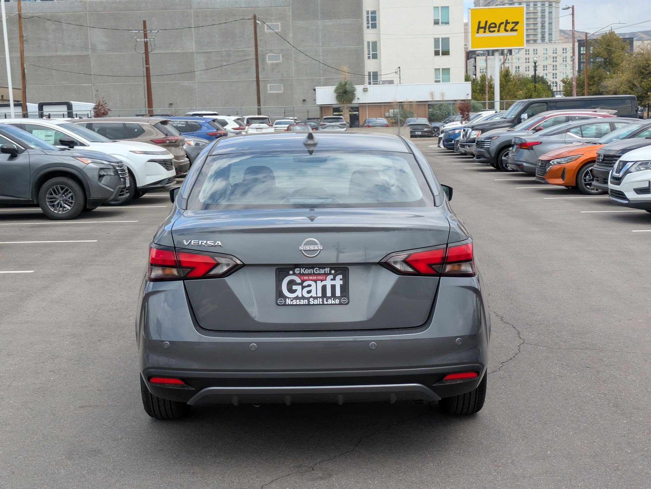 2025 Nissan Versa SV photo 4