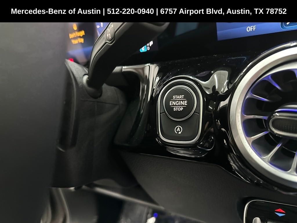2025 Mercedes Benz GLA 250 photo 25