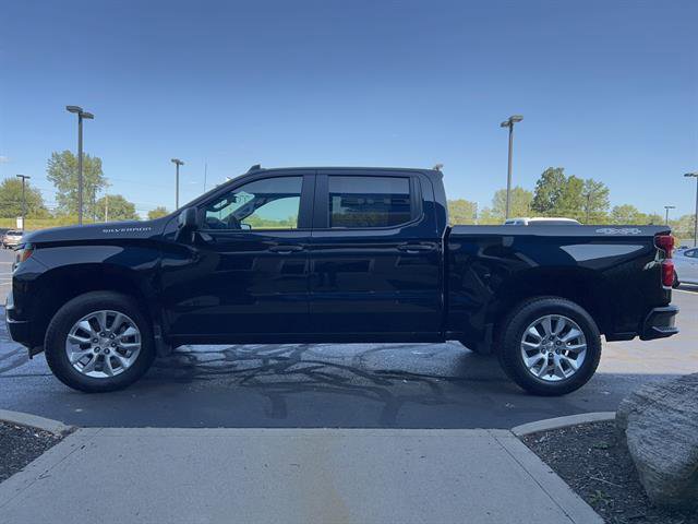 2026 Chevrolet Silverado 1500 Custom photo 4