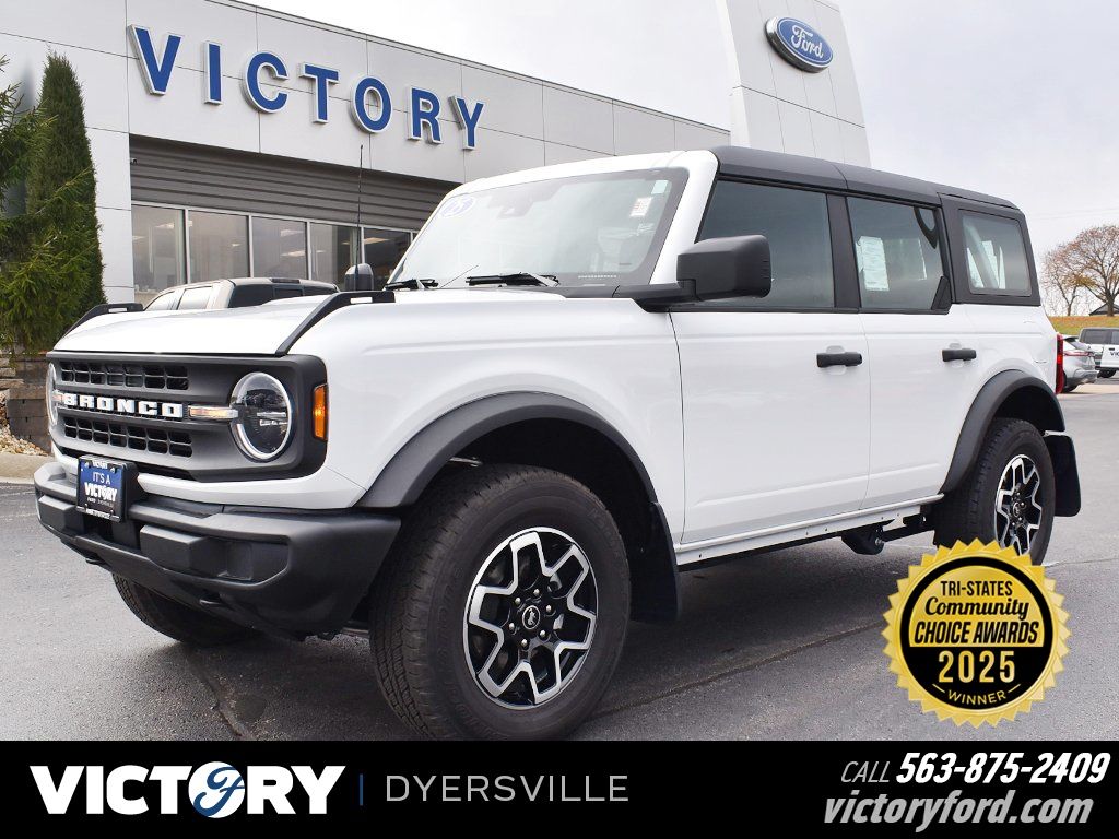 2025 Ford Bronco 4-Door Base's photo