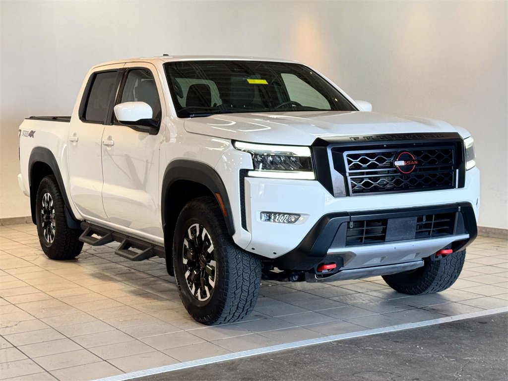 2023 Nissan Frontier Crew Cab PRO-4X photo 3