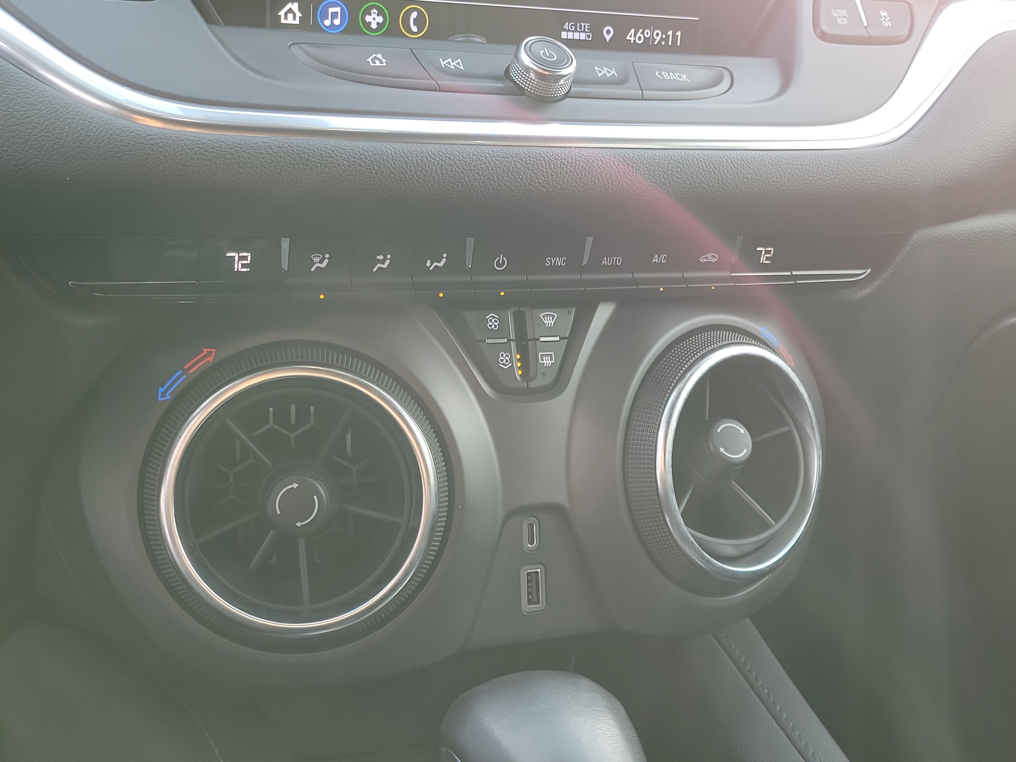 2020 Chevrolet Blazer 1LT photo 3