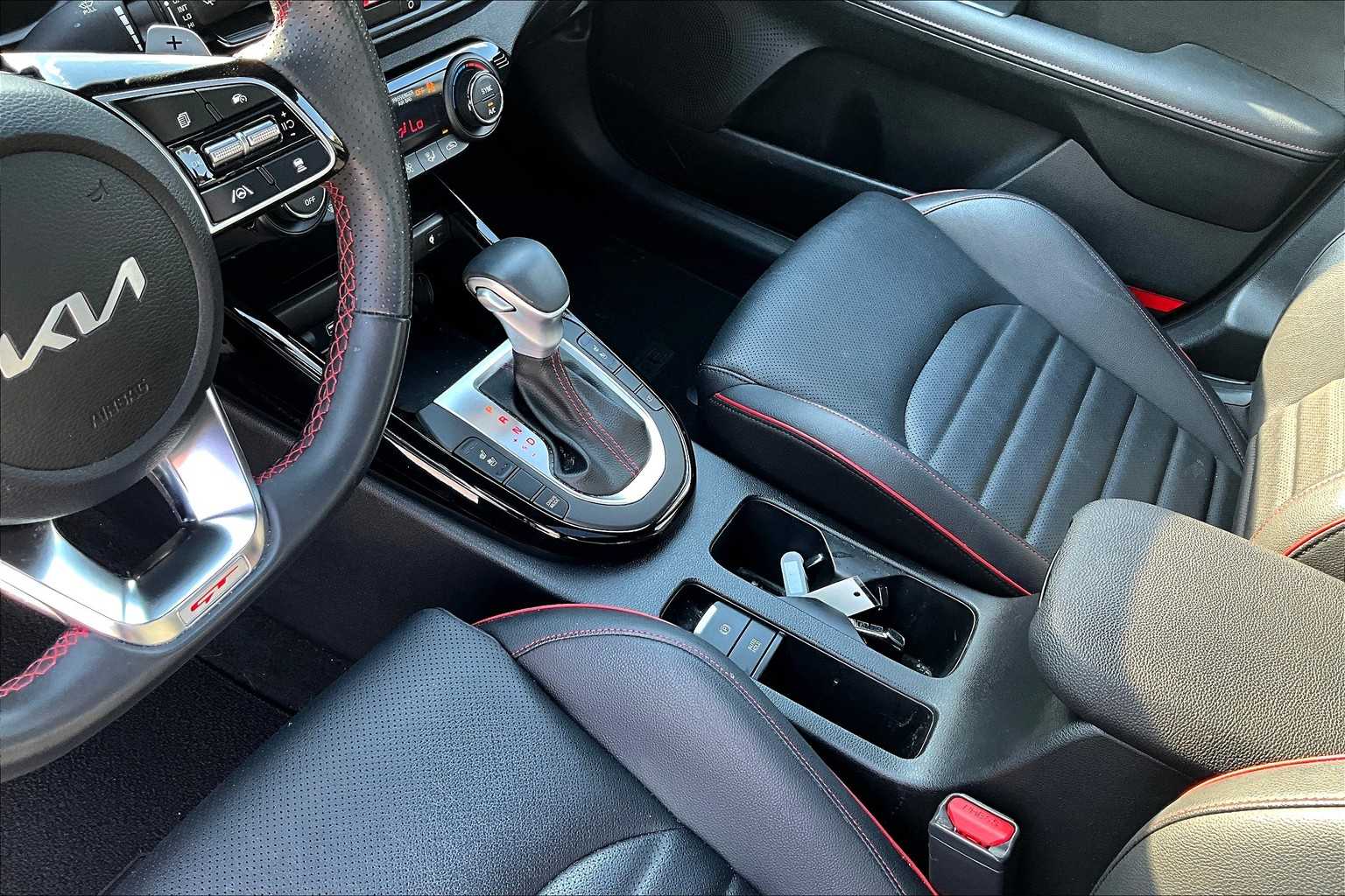 2024 Kia Forte GT photo 14