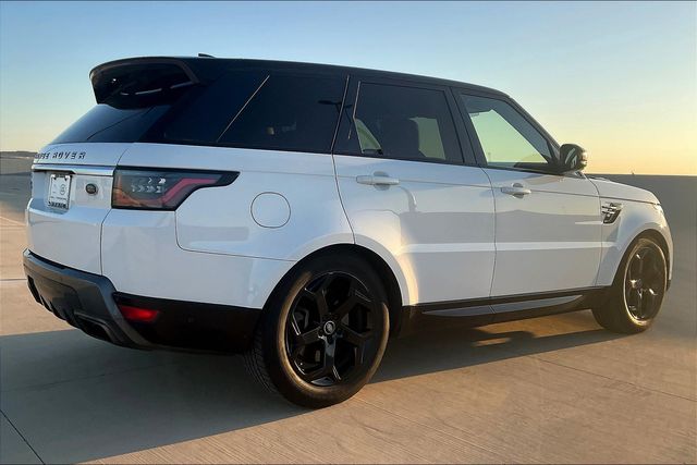 2018 Land Rover Range Rover Sport HSE photo 2