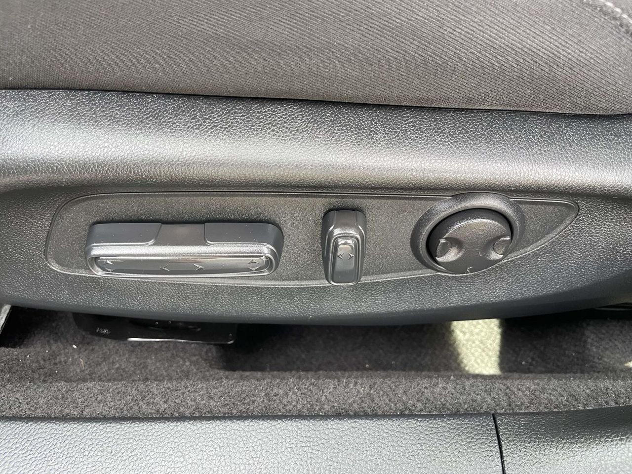 2023 Honda Accord Hybrid Sport photo 13