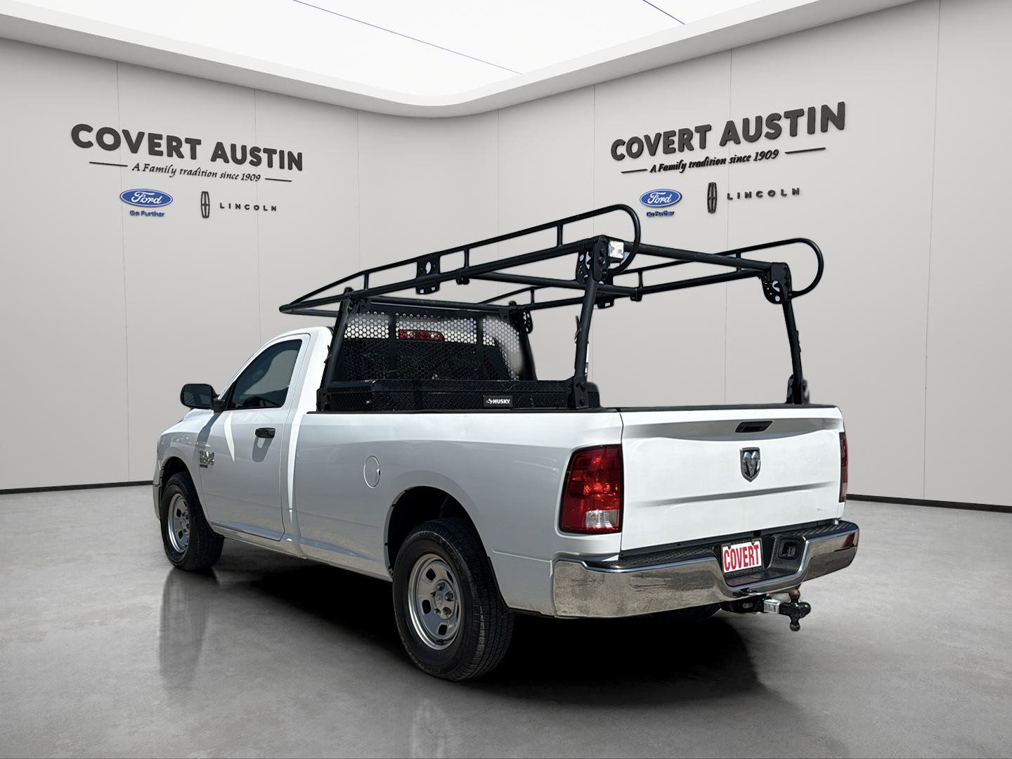 2022 Ram 1500 Classic Tradesman photo 3